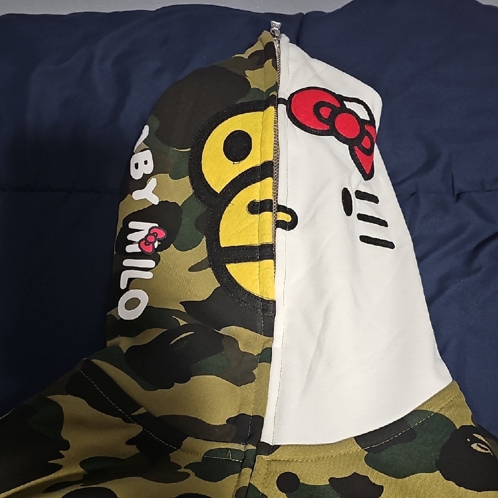 Bape  Green Camo Hoodie with Character Design - Picture 2 of 16